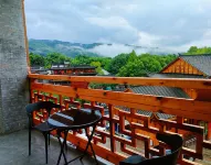 Menghui Furong Designer Hotel (Furongzhen Waterfall Branch)
