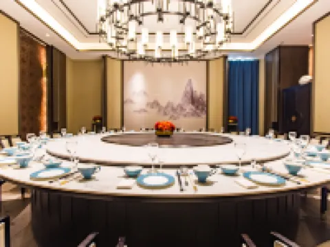 NANYANG REBECCA INTERNATIONAL RESORT HOTEL Hotels in Zhenping