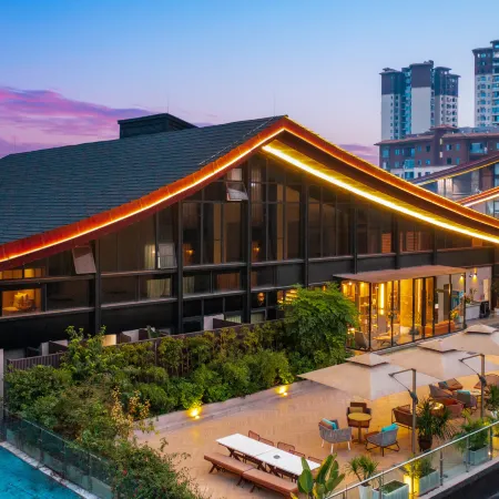 Poli Yijin Hotel