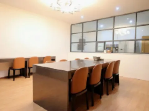 Four Seasons Holiday Inn Prestige Hoteles en Weixin