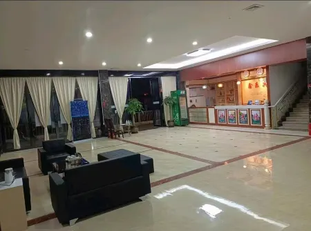 Lingao Xinle Hotel