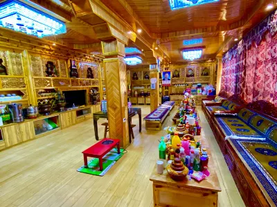 Baiyao Homestay Langjiling Temple of Gongga 주변 호텔