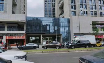 Xinsu Apartment (Heyue Square Branch Tianfu)