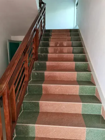 Taishan Yihai Building Holiday House Отели рядом с достопримечательностью «Langqin Bay»