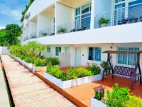 Xihaiwan · Shenzhen Seaview Sunset Vacation Boutique Stay Hotels near Guan Hu Village