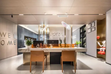 Haiyuexing Hotel (Yibin West High-speed Railway Station) Отели рядом с достопримечательностью «Yibin Vocational and Technical College»