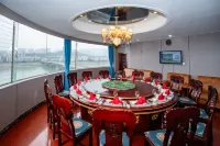 Jialong Hotel (Guangyuan High-speed Railway Station) - Parkplatz