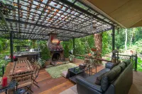 Puradise Private Residence Hotels in Mae On