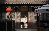Yibaijian Designer Homestay in Nanxun.