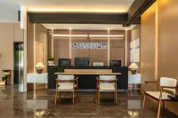 Dachang Business Hotel (Baoshan Wuyue Plaza High-speed Railway Station)