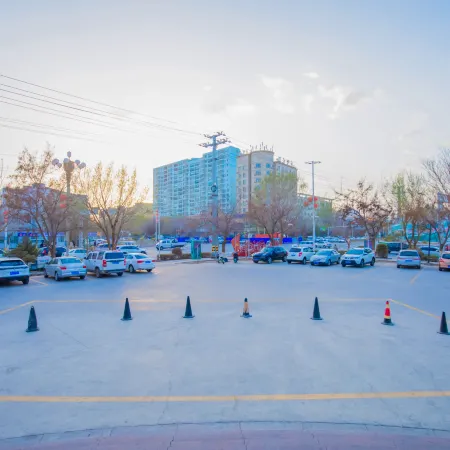 Hejing County Aipai Hotel (County People's Hospital)