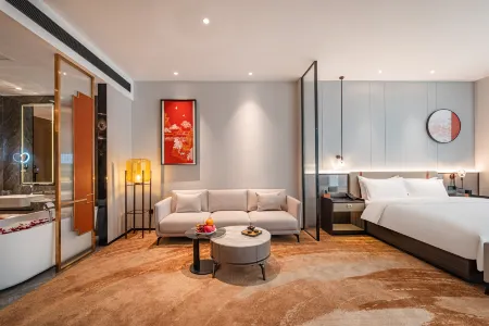 Rezen Dong Hotel (Tianjin Aoti Zhongxin Wangdingdi Subway Station) Отели рядом с достопримечательностью «Zhang Yuan»