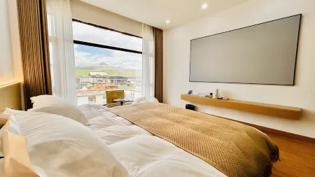 YunShang hotel Отели рядом с достопримечательностью «Five Sciences Buddhist Academy»