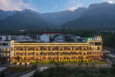 Moshang Light Hotel (Linzhou Hongqiqu Avenue Branch)