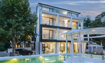 Fengsheng Siji Vacation Boutique Hotel (Longwangshan Rafting, Zhebei Grand Canyon Store)