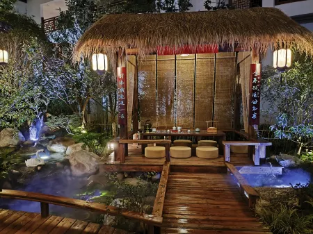 chuanshe homestay Отели в г. Ченцзиан