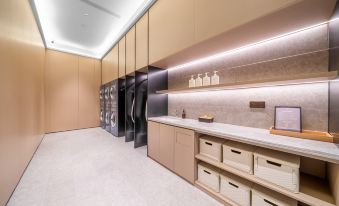 JI HOTEL