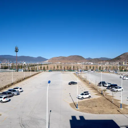 LAVANDE Hotel（Shangri-La High-Speed Railway Station ）