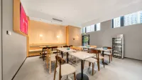 Shankee Coffee Style Hotel (Chengdu Longquanyi Longhuasi Subway Station)