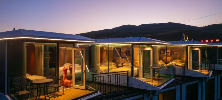 Mizhou · MIZHOU · OASIS Space Capsule Camping Hotel (Mengkete Tourist Area) Hotels in Nilka County