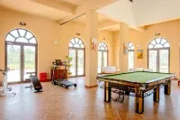 Bernard Hotel (West Wuzhen Branch) Hotels in Karamay