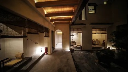 No. 9 Alley · Yuchenju (Guangxi Normal University Yucai Campus Store, Seven Star Scenic Area) Отели рядом с достопримечательностью «Maozhou Island, Daxu Ancient Town»