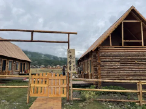 雲嶼茶事・曠野慢宿（カナス国立公園） カナストゥワ村周辺のホテル