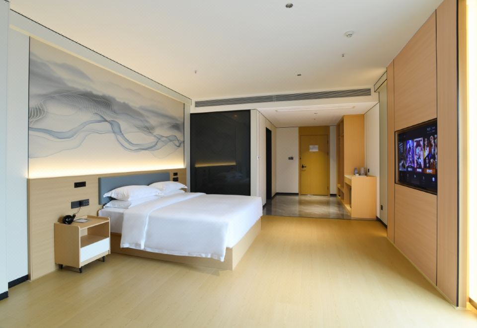 Liuyunhepan Hotel의 깔끔한 객실 내부