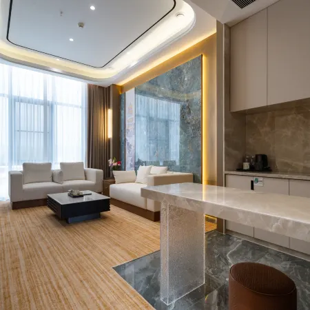 Lufeng Sanjia Garden Hotel