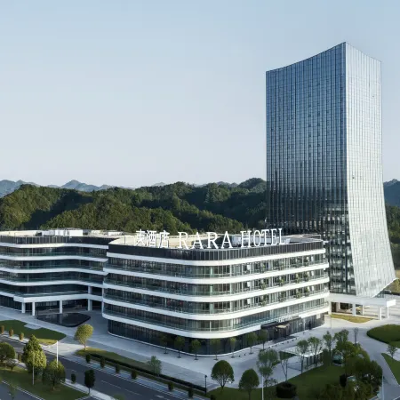YI SU RARA  HOTEL
