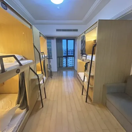Pinge · Male and Female Youth Hostel