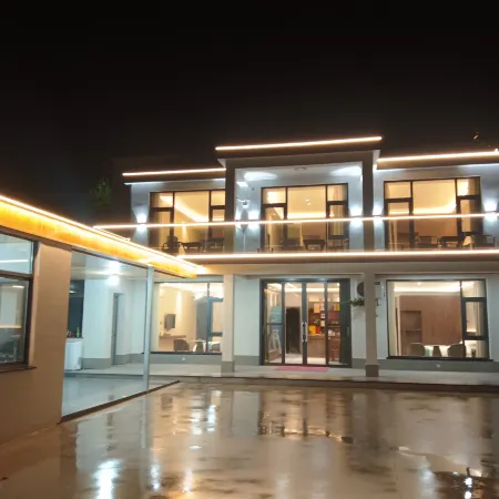 Jiuhua Mountain Camellia Homestay (Jiuhua Mountain Scenic Area)