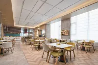 Home2 Suites by Hilton Heze Dongming - parking