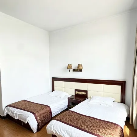 LongYuan Holiday Hotel