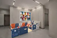 Yuetuo Zhenxuan Smart Hotel (Fenghuang Ancient Town) - bar