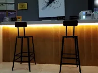 Lanxi Light Luxury Cinema Hotel (Zunyi Ningbo Road Branch)