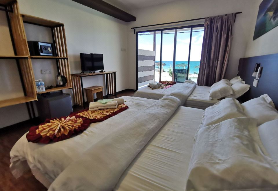 티오만 해변 리조트의 평화로운 전경