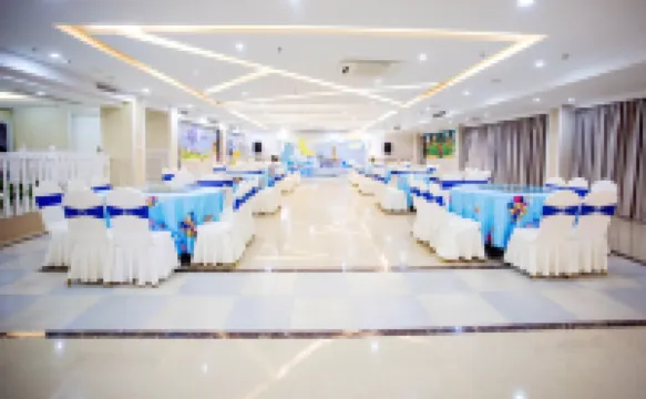 Longyou Junyu Hotel (Longyou Railway Station)