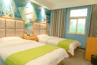 Boyue Light Luxury Hotel