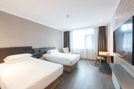 HanTing Premium Hotel (Xi'an Lintong Huaqingchi Scenic Area) Отели рядом с достопримечательностью «Lishan Cableway Station»