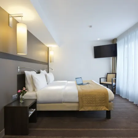 Simon's Boutique Hôtel Отели рядом с достопримечательностью «19-й округ: Ля Вилетт»