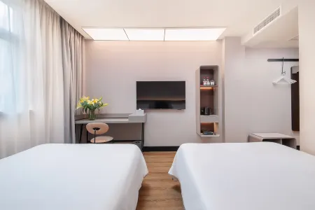 HanTing Hotel (Shanghai BaBaiBan Pudian Road Subway Station)