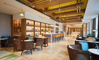 Grand New Century Nanshan Heyuan Hot Spring Resort
