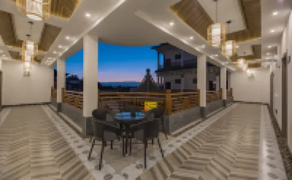 Dali Shangjing Hotel (Dali Gucheng Hotel) - E-sport