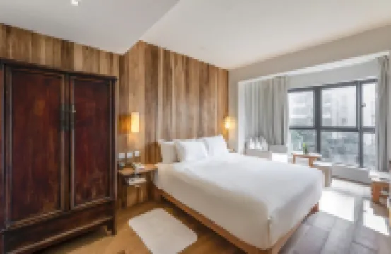 Yushe Hotel (Luoyang Longmen High-speed Railway Station Sports Center Branch)