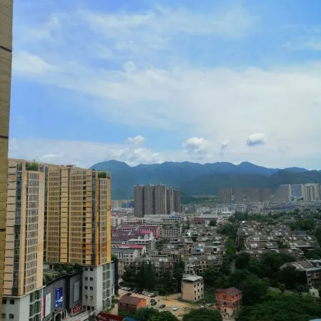 Qi Yu · Elegant Hotel (Taohang Pedestrian Street Store)