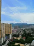 Qi Yu · Elegant Hotel (Taohang Pedestrian Street Store) - parking