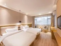 GYA HOTEL Hotels near Feng Bridge