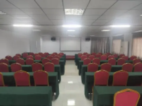 City 118 Hotel Chain (Xinghua Road) Hotels in Xinji
