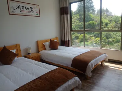 Lishui Youlanjinggu Homestay Hotels in East&West Rock Scenic Area